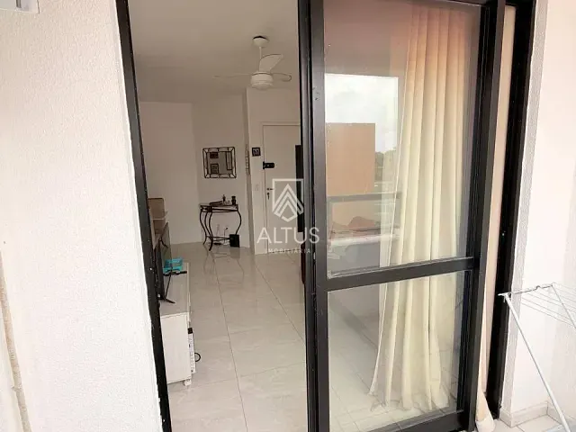 Apartamento 3 quartos e 2 banheiros, à venda, no bairro Imbuí em Salvador