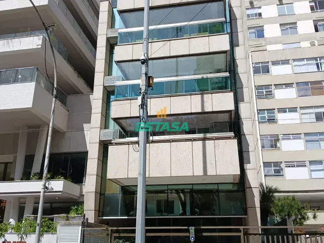 Apartamento 2 quartos e 1 banheiro, à venda, no bairro Ipanema em Rio de Janeiro