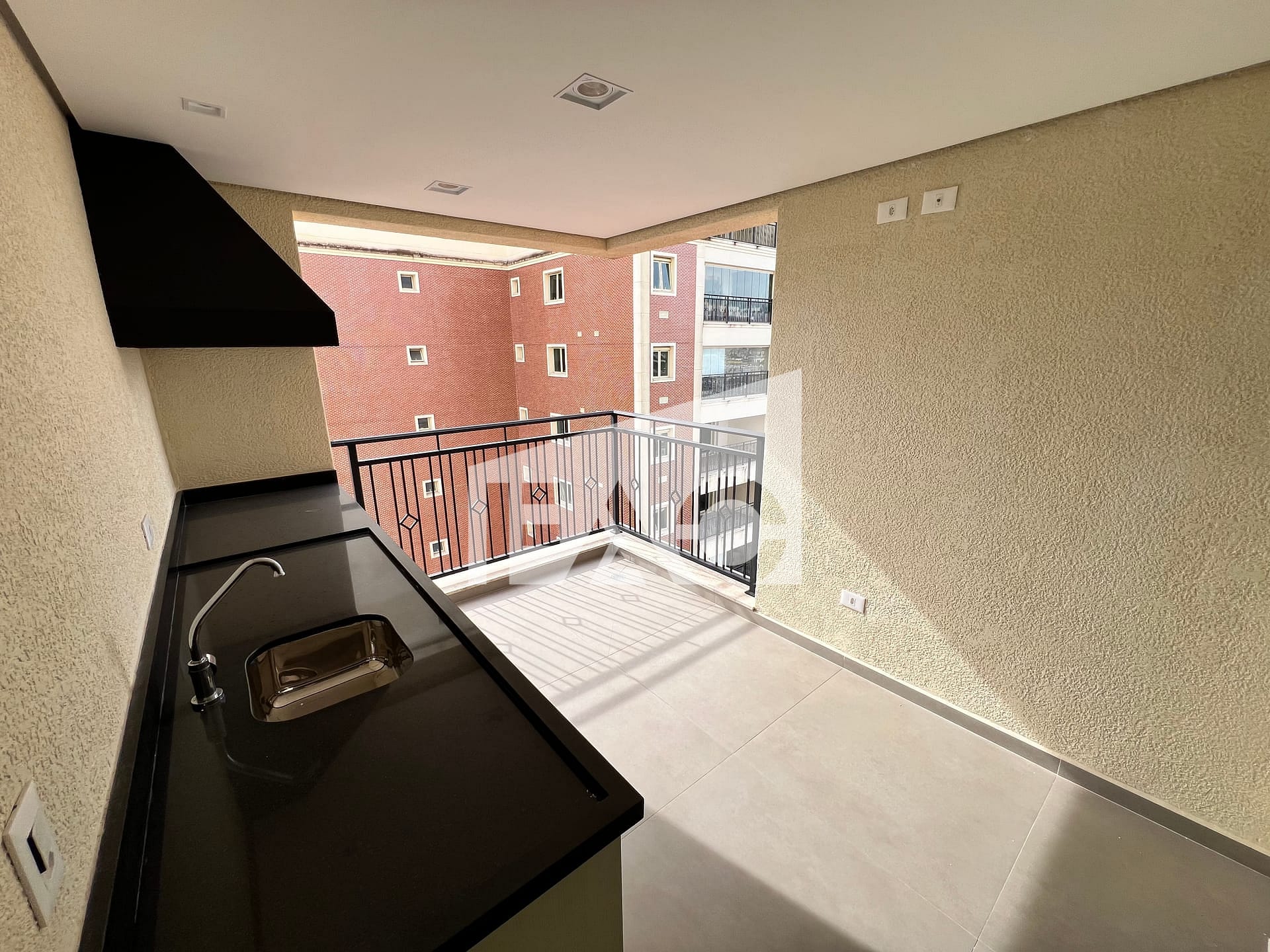 Apartamento para alugar com 2 quartos, 74m² - Foto 8