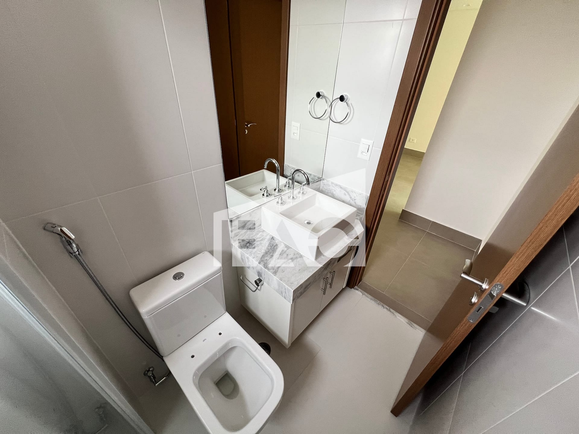 Apartamento para alugar com 2 quartos, 74m² - Foto 20