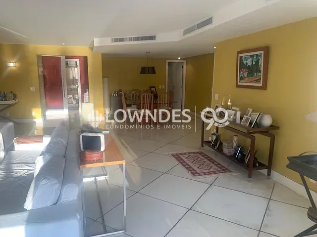Apartamento com 210m² 3 quartos e 3 banheiros, à venda, no bairro Lagoa em Rio de Janeiro