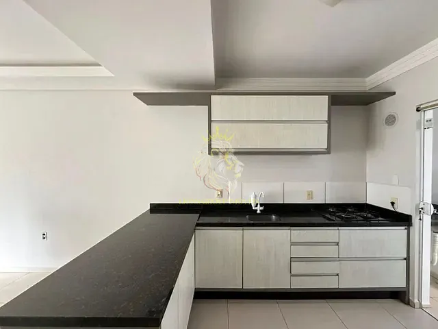 Apartamento 2 quartos e 1 banheiro, à venda, no bairro Areias em Camboriú