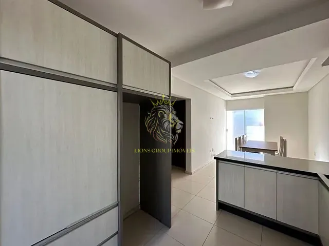 Apartamento 2 quartos e 1 banheiro, à venda, no bairro Areias em Camboriú