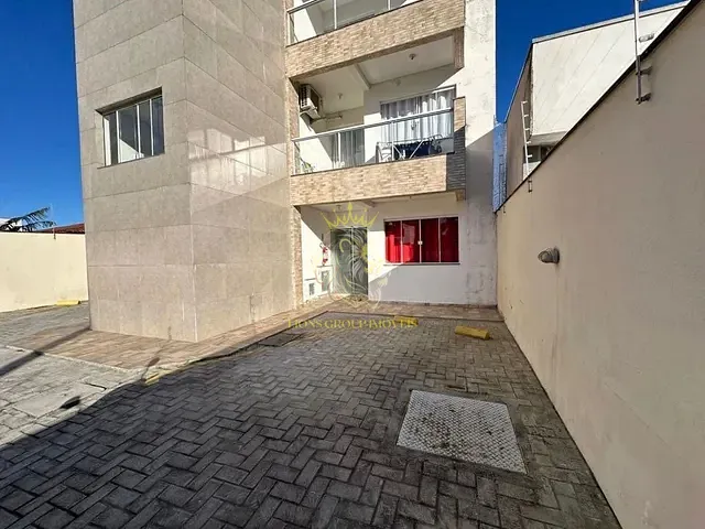 Apartamento 2 quartos e 1 banheiro, à venda, no bairro Areias em Camboriú