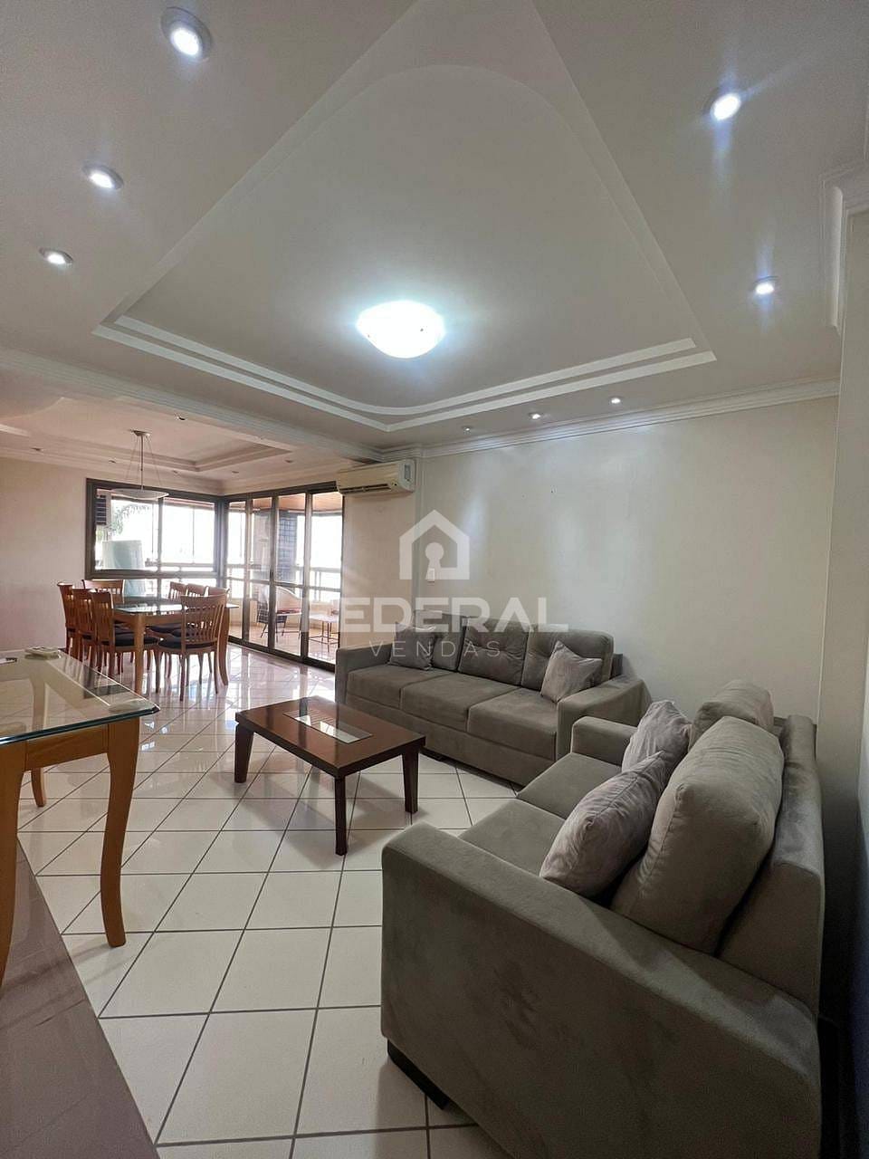 Apartamento à venda com 3 quartos, 134m² - Foto 2