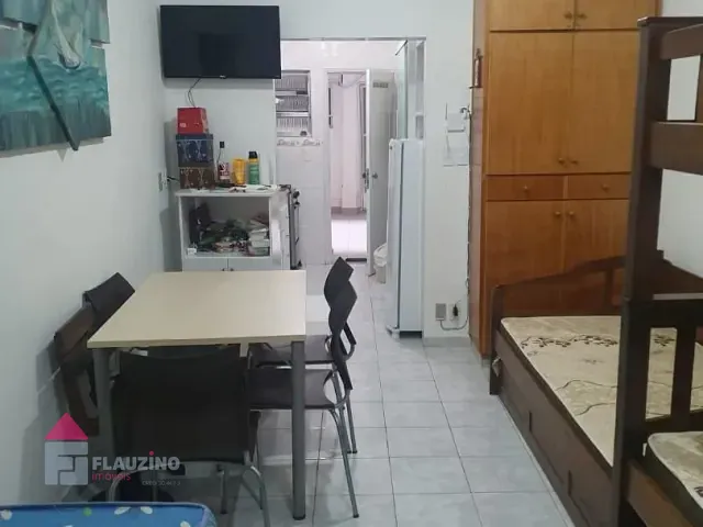 Apartamento 1 quarto e 1 banheiro, à venda, no bairro Balneário Pires em Praia Grande