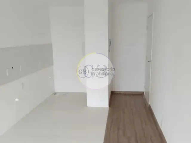Apartamento com 55m² 2 quartos e 1 banheiro, para alugar, no bairro Três Vendas em Pelotas
