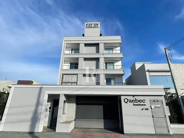 Apartamento 2 quartos e 2 banheiros, à venda, no bairro Universitário em Tijucas
