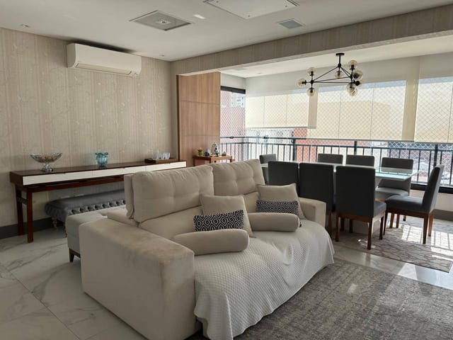 Apartamento com 104m² 2 quartos e 3 banheiros, à venda, no bairro Centro em Taubaté