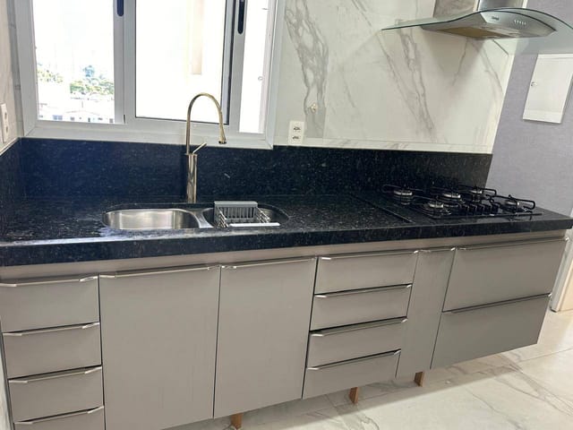 Apartamento com 104m² 2 quartos e 3 banheiros, à venda, no bairro Centro em Taubaté