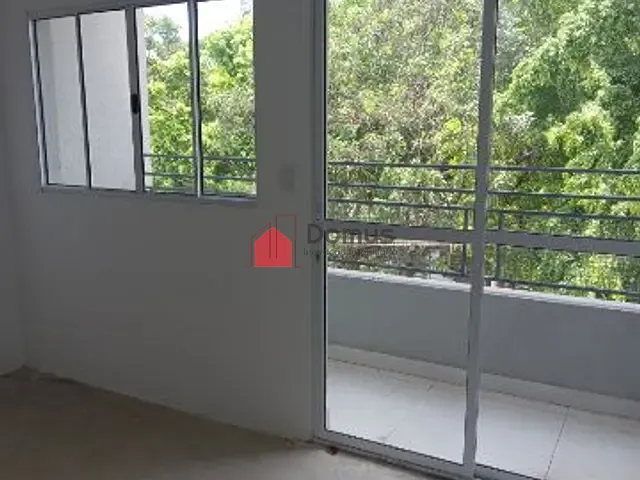 Apartamento 2 quartos e 1 banheiro, à venda, no bairro Jardim Santa Luzia em Pindamonhangaba