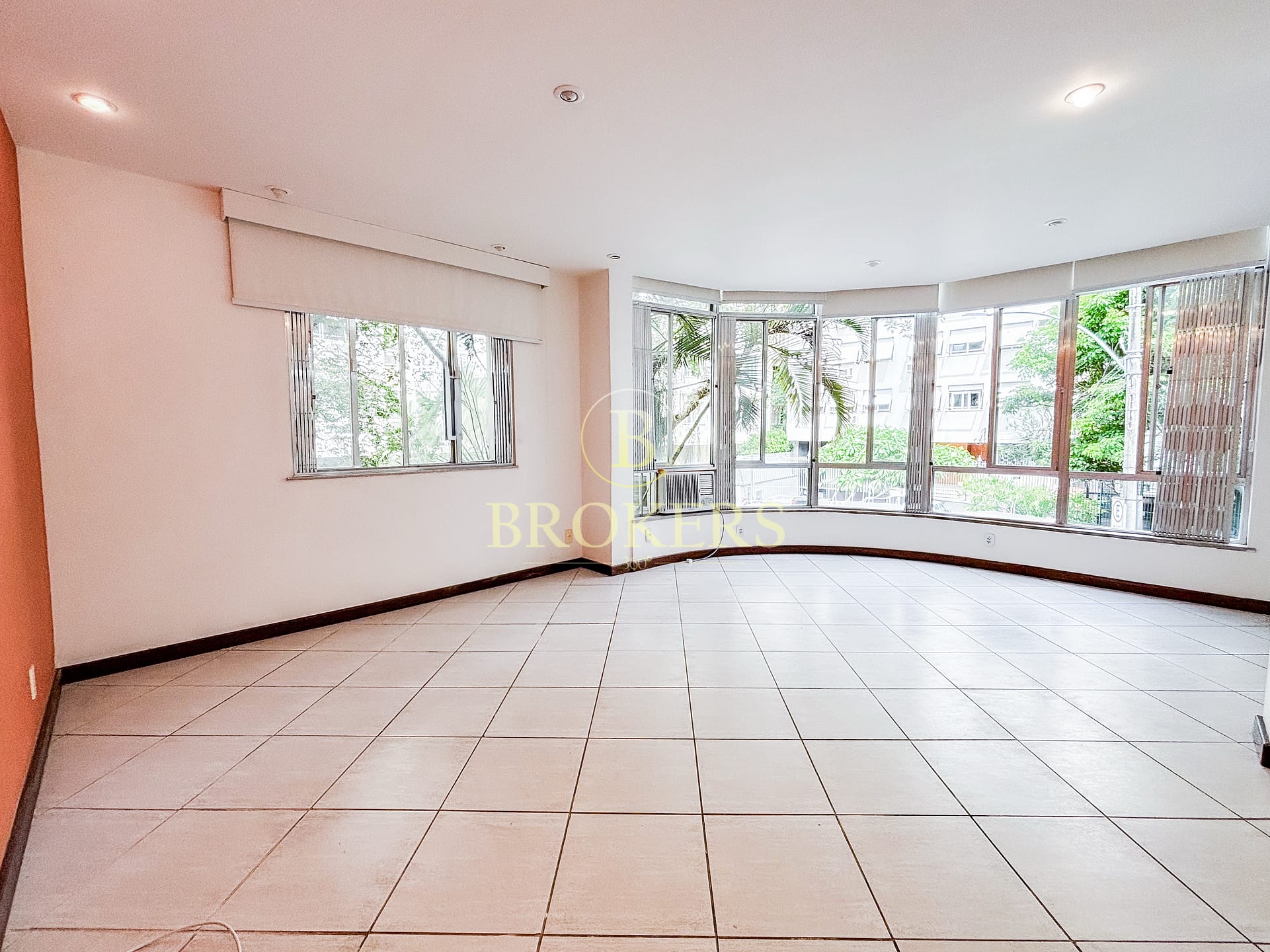 Apartamento padrão à Venda no Bairro Peixoto, Copacabana 