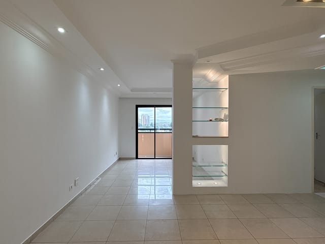 Apartamento com 85m² 2 quartos e 2 banheiros, para alugar, no bairro Dezoito do Forte Empresarial/Alphaville. em Barueri