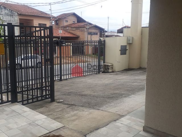 Apartamento à venda, no bairro Jardim Rosely em Pindamonhangaba
