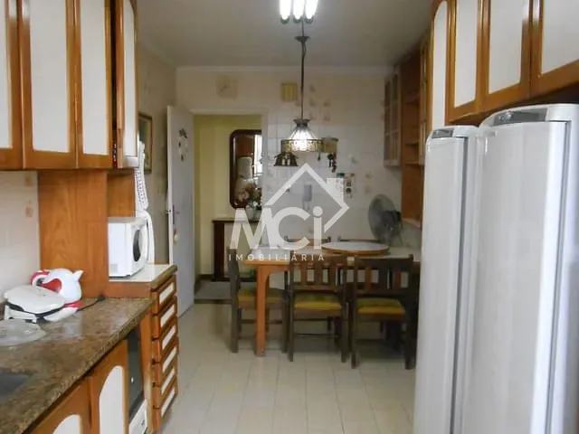 Apartamento com 177m² 3 quartos e 3 banheiros, à venda, no bairro Centro em Pelotas