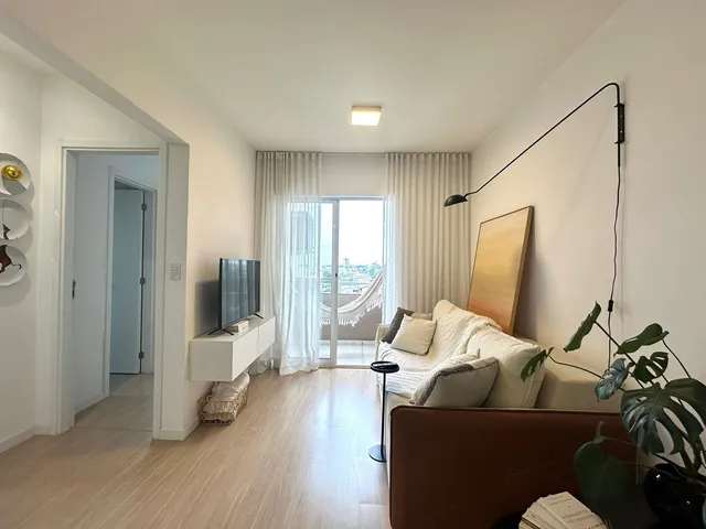 Apartamento 2 quartos e 2 banheiros, à venda, no bairro Cordeiros em Itajaí