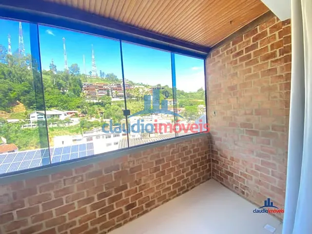 Apartamento 3 quartos e 1 banheiro, à venda, no bairro Santa Rosa em Barra Mansa