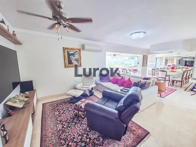 Apartamento com 157m² 3 quartos e 5 banheiros, para alugar, no bairro Vila Brandina em Campinas