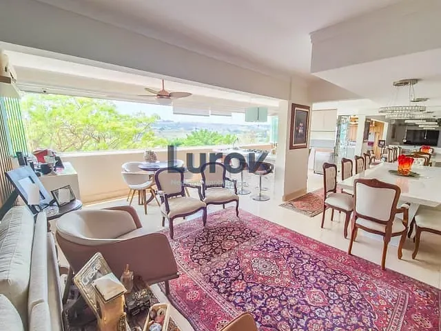 Apartamento com 157m² 3 quartos e 5 banheiros, para alugar, no bairro Vila Brandina em Campinas