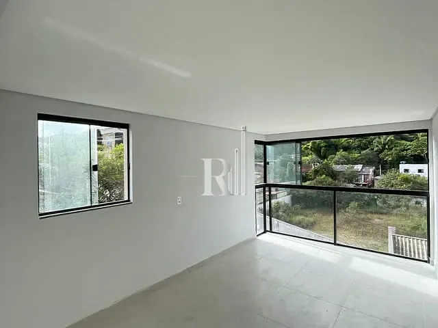 Apartamento 2 quartos e 2 banheiros, à venda, no bairro Vila Nova em Porto Belo