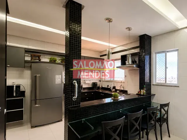 Apartamento 4 quartos e 4 banheiros, à venda, no bairro Cidade Velha em Belém