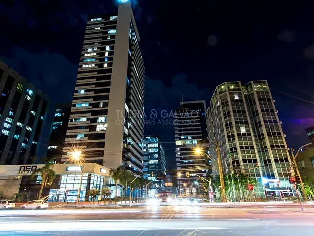 Apartamento com 30m², para alugar, no bairro Centro Cívico em Curitiba