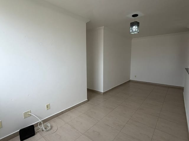 Apartamento 2 quartos e 1 banheiro, para alugar, no bairro Loteamento Mogilar em Mogi das Cruzes