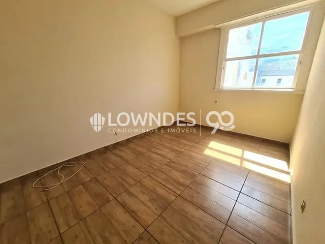 Apartamento com 37m² 1 quarto e 1 banheiro, à venda, no bairro Catete em Rio de Janeiro