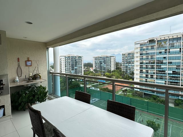 Apartamento com 206m² 4 quartos e 6 banheiros, à venda, no bairro Barra da Tijuca em Rio de Janeiro