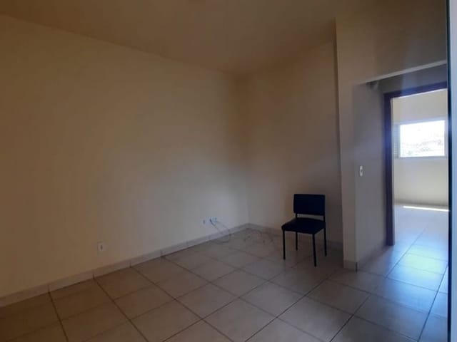 Foto do Apartamento - Apartamento com 2 dormitórios para alugar, 52 m² por R$ 1.058,97/mês - Centro - Uberaba/MG | ZUCATO IMOBILIARIA LTDA