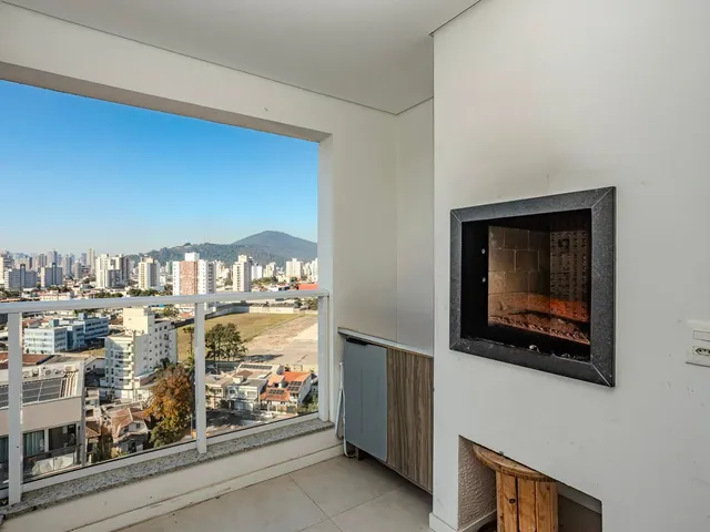 Apartamento 2 quartos e 2 banheiros, à venda, no bairro São João em Itajaí