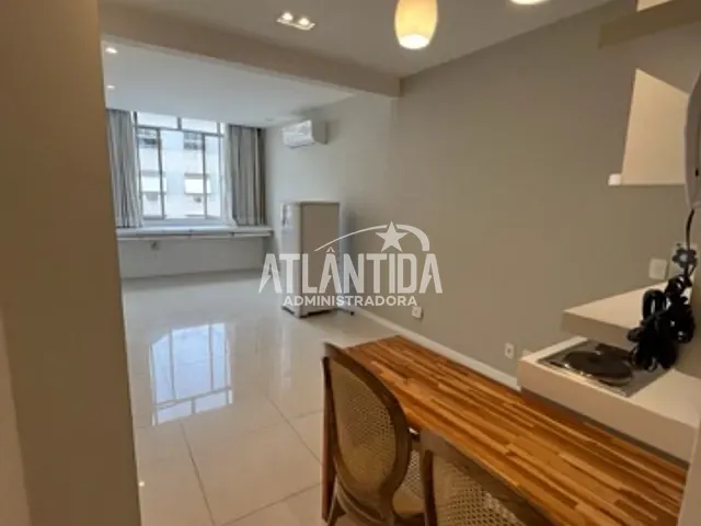 Apartamento com 40m² 1 quarto e 1 banheiro, à venda, no bairro Copacabana em Rio de Janeiro