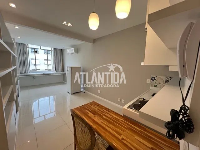 Apartamento com 40m² 1 quarto e 1 banheiro, à venda, no bairro Copacabana em Rio de Janeiro