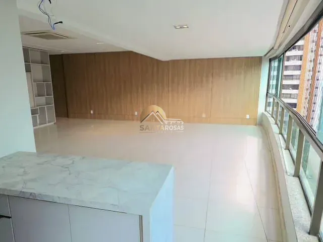 Apartamento 4 quartos e 5 banheiros, à venda, no bairro Vitória em Salvador