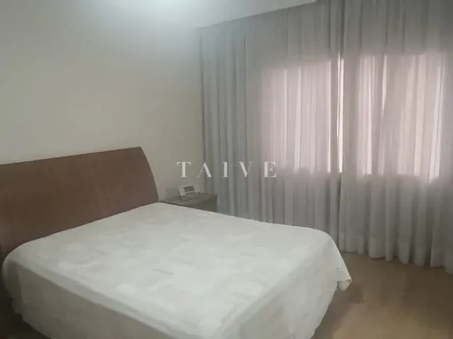 Apartamento com 195m² 3 quartos e 3 banheiros, à venda, no bairro Centro em Londrina