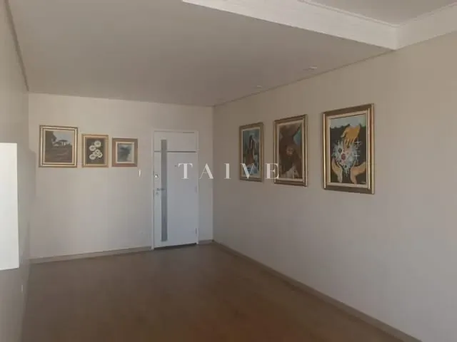 Apartamento com 195m² 3 quartos e 3 banheiros, à venda, no bairro Centro em Londrina