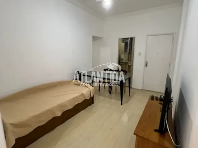 Apartamento com 65m² 2 quartos e 2 banheiros, à venda, no bairro Copacabana em Rio de Janeiro