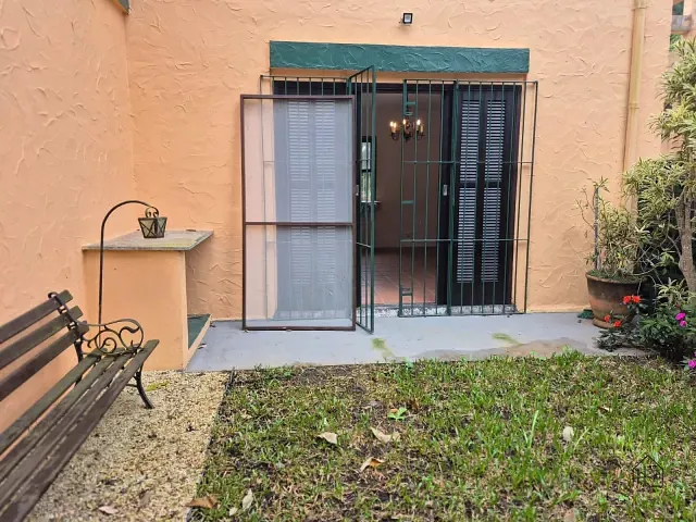 Apartamento com 60m² 2 quartos e 1 banheiro, para alugar, no bairro Jardim Santa Paula em Cotia