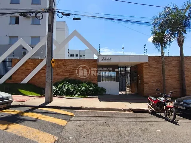 Apartamento 2 quartos e 1 banheiro, à venda, no bairro Vila Romana em Londrina