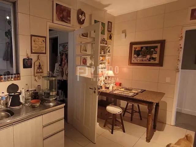 Apartamento 3 quartos e 2 banheiros, à venda, no bairro Centro em Pelotas