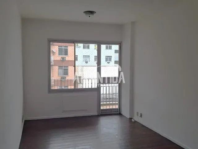Apartamento 2 quartos e 1 banheiro, para alugar, no bairro Lins de Vasconcelos em Rio de Janeiro