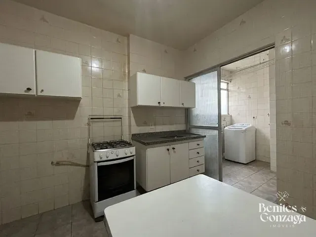Apartamento 3 quartos e 2 banheiros, à venda, no bairro Chácara Paulista em Maringá