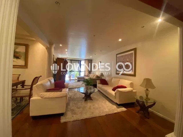 Apartamento com 162m² 3 quartos e 2 banheiros, à venda, no bairro Copacabana em Rio de Janeiro