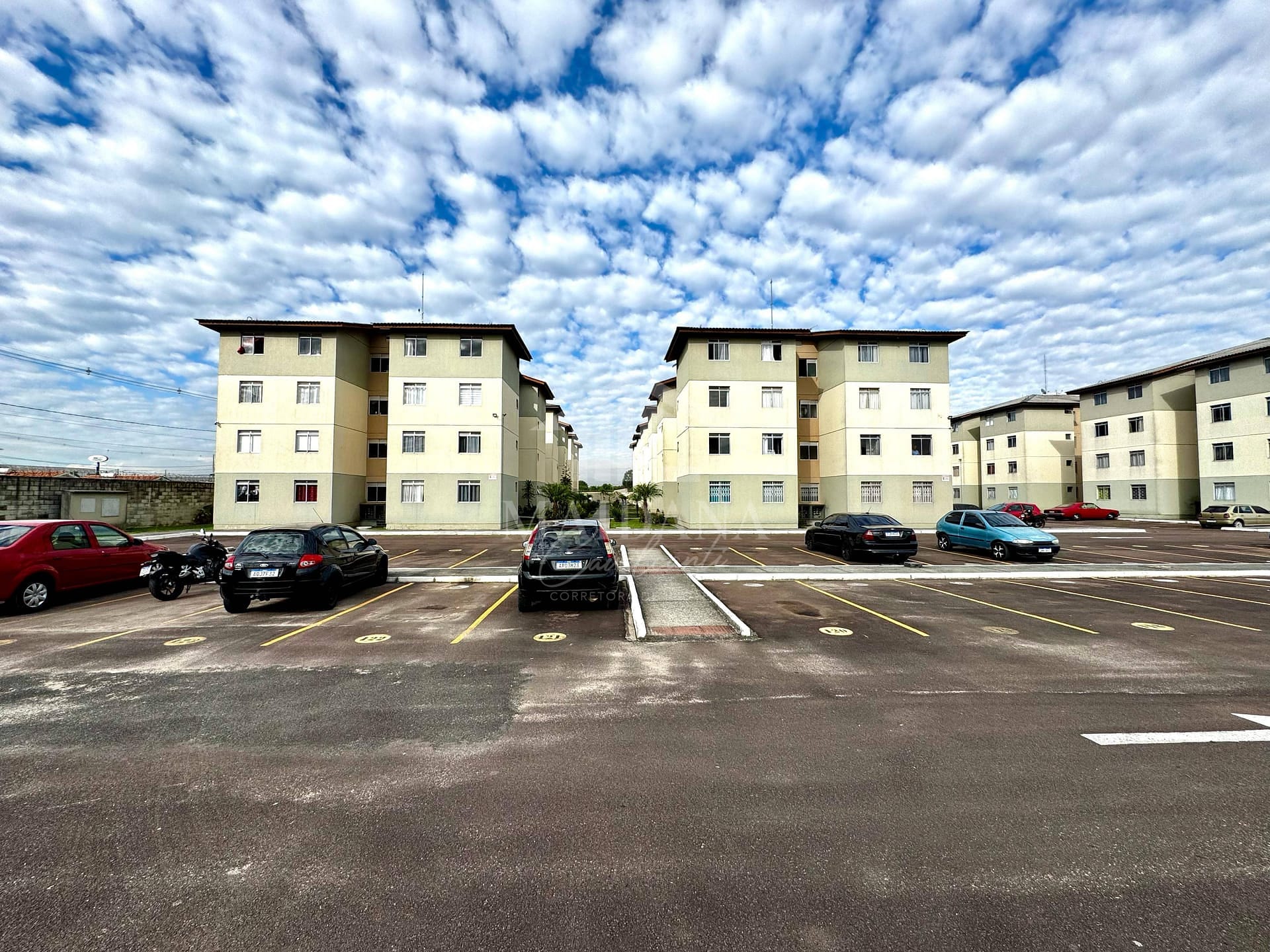 Apartamento à venda com 2 quartos, 46m² - Foto 2