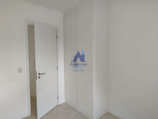 Apartamento com 66m² 2 quartos e 2 banheiros, para alugar, no bairro Recreio dos Bandeirantes em Rio de Janeiro