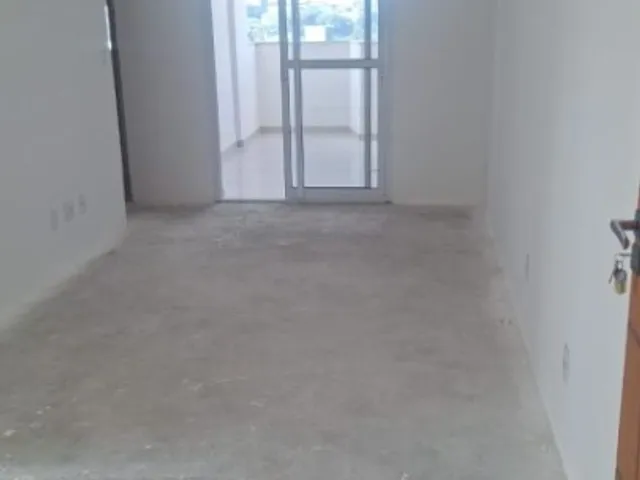 Apartamento 2 quartos e 2 banheiros, à venda, no bairro Vila Pires em Santo André
