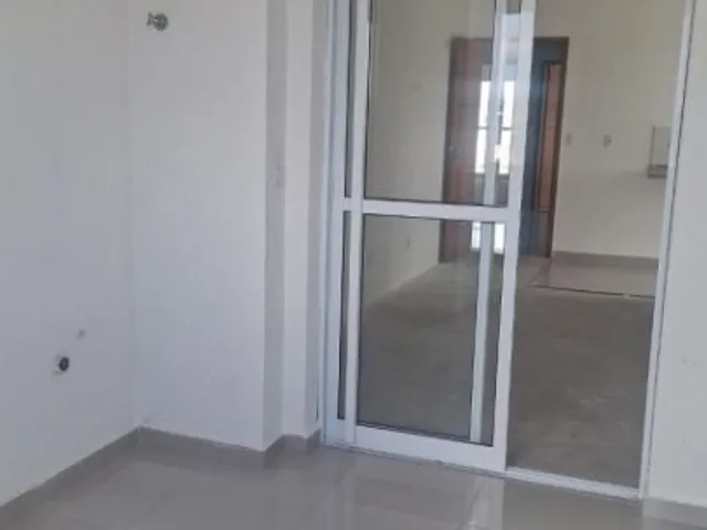 Apartamento 2 quartos e 2 banheiros, à venda, no bairro Vila Pires em Santo André