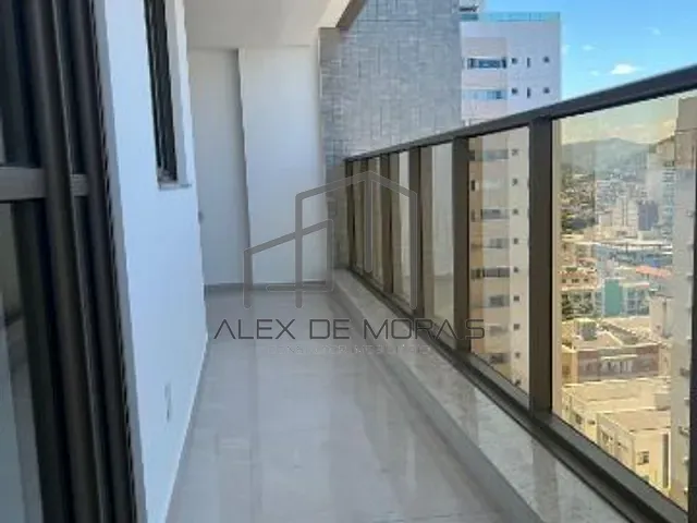 Apartamento 2 quartos e 2 banheiros, à venda, no bairro Praia da Costa em Vila Velha