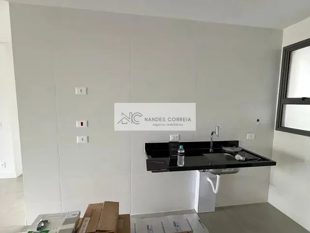 Apartamento 3 quartos e 4 banheiros, à venda, no bairro Santa Rosa em Londrina