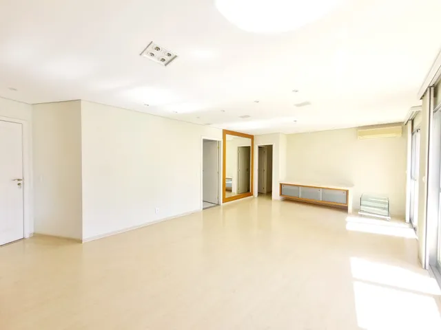 Apartamento com 200m² 3 quartos e 2 banheiros, à venda, no bairro Gleba Fazenda Palhano em Londrina